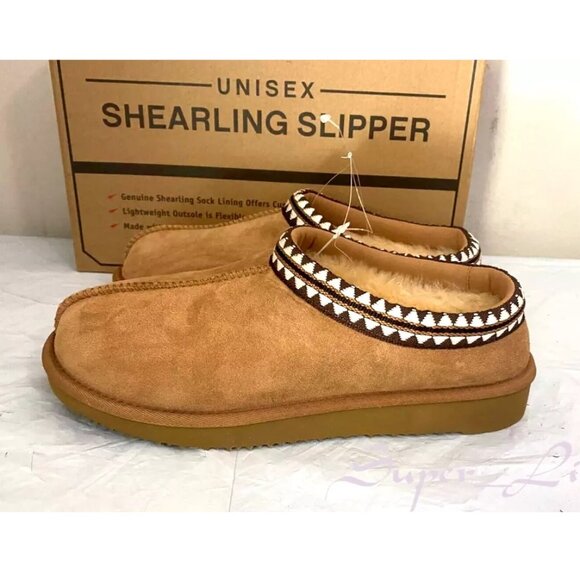 New Kirkland Signature Unisex Shearling Slippers - Picture 3 of 7